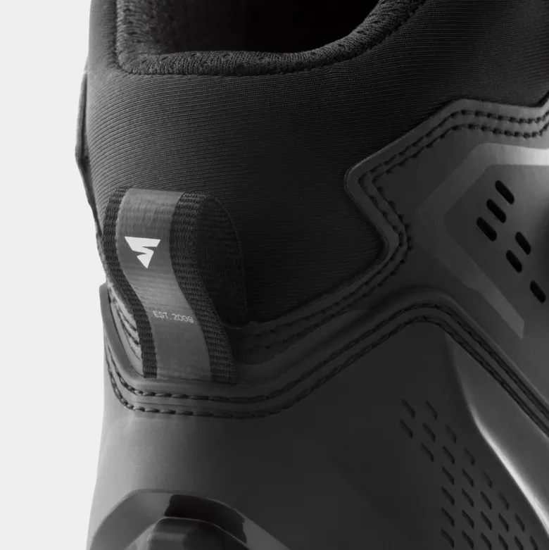 Buty krótkie SHIMA ENZO AIR BLACK/BLACK czarny