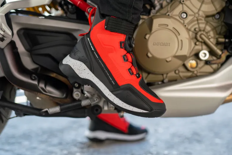 Buty krótkie SHIMA TAKESHI RED czerwony czarny