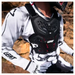 Buzer LEATT 4.5 HYBRID BLACK czarny