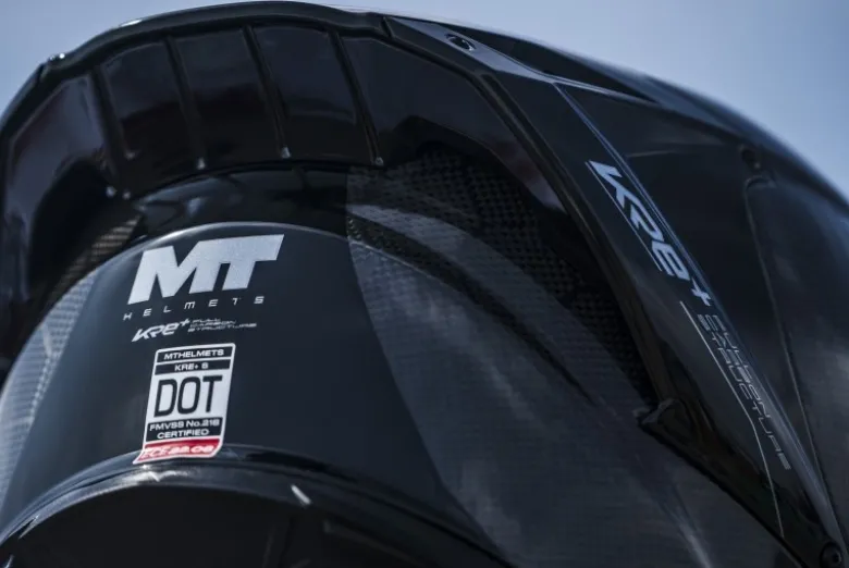Kask integralny MT KRE+ S PURE GLOSS CARBON/BLACK