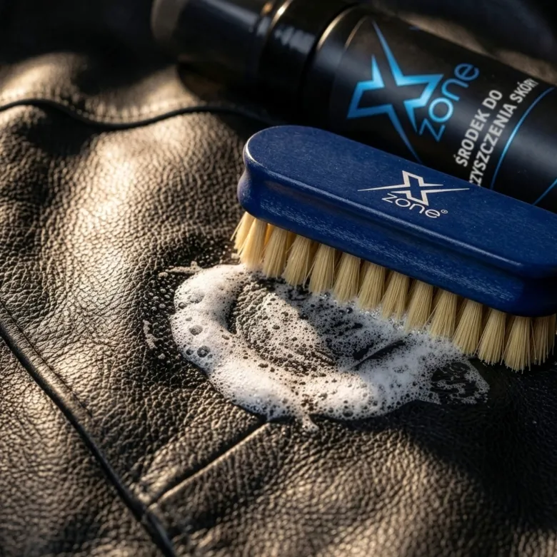 Środek do czyszczenia odzieży skórzanej XZONE 150ml
